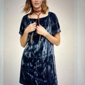 Floreat Dress from Anthropologie Blue Crushed Velvet Size XS